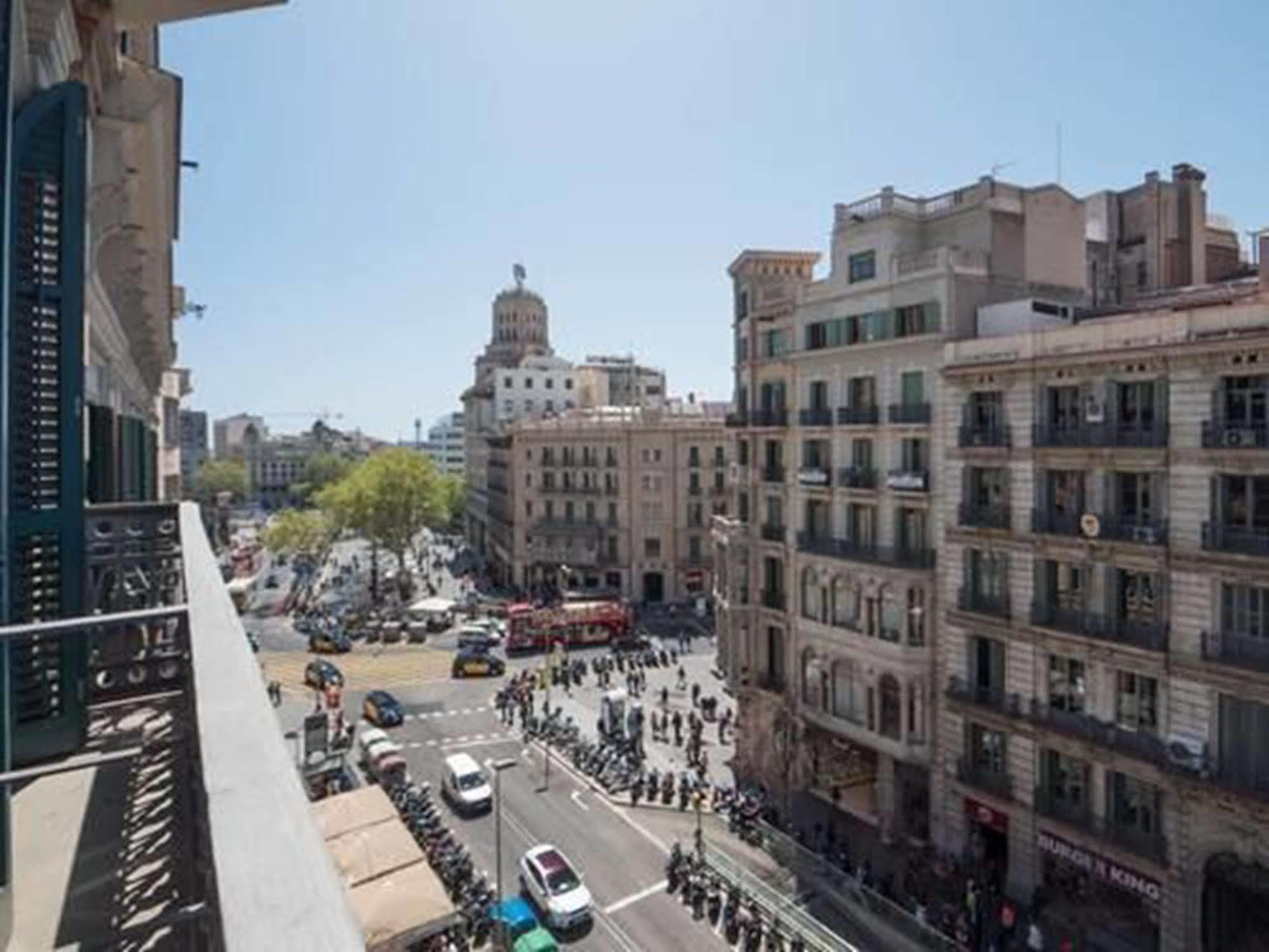 Rent Top Apartments Near Plaza De Catalunya 巴塞罗那 外观 照片