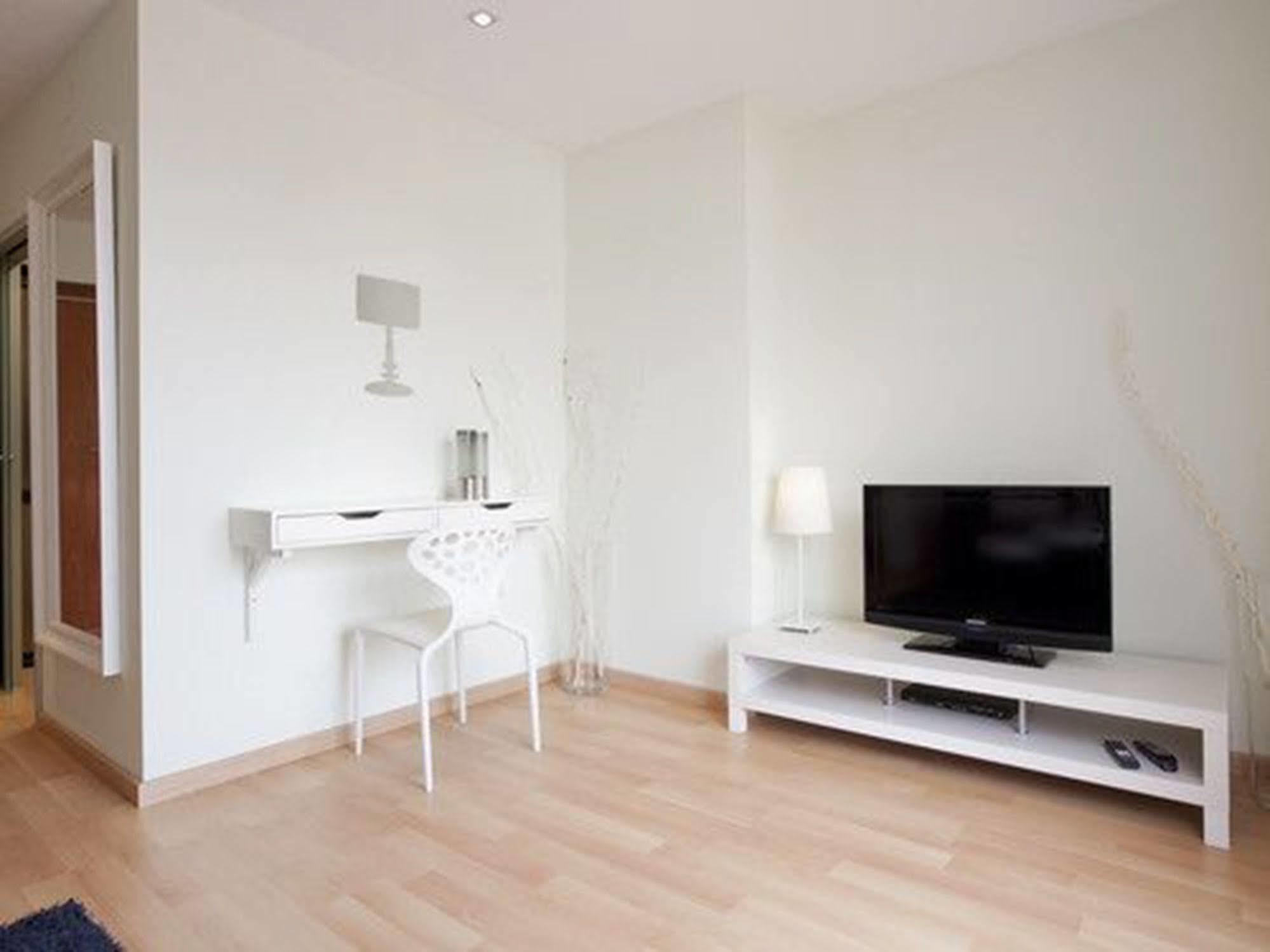 Rent Top Apartments Near Plaza De Catalunya 巴塞罗那 外观 照片