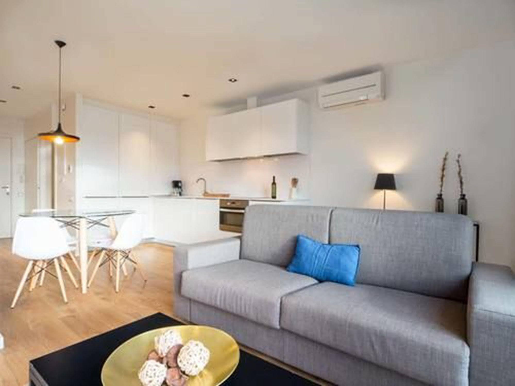 Rent Top Apartments Near Plaza De Catalunya 巴塞罗那 外观 照片