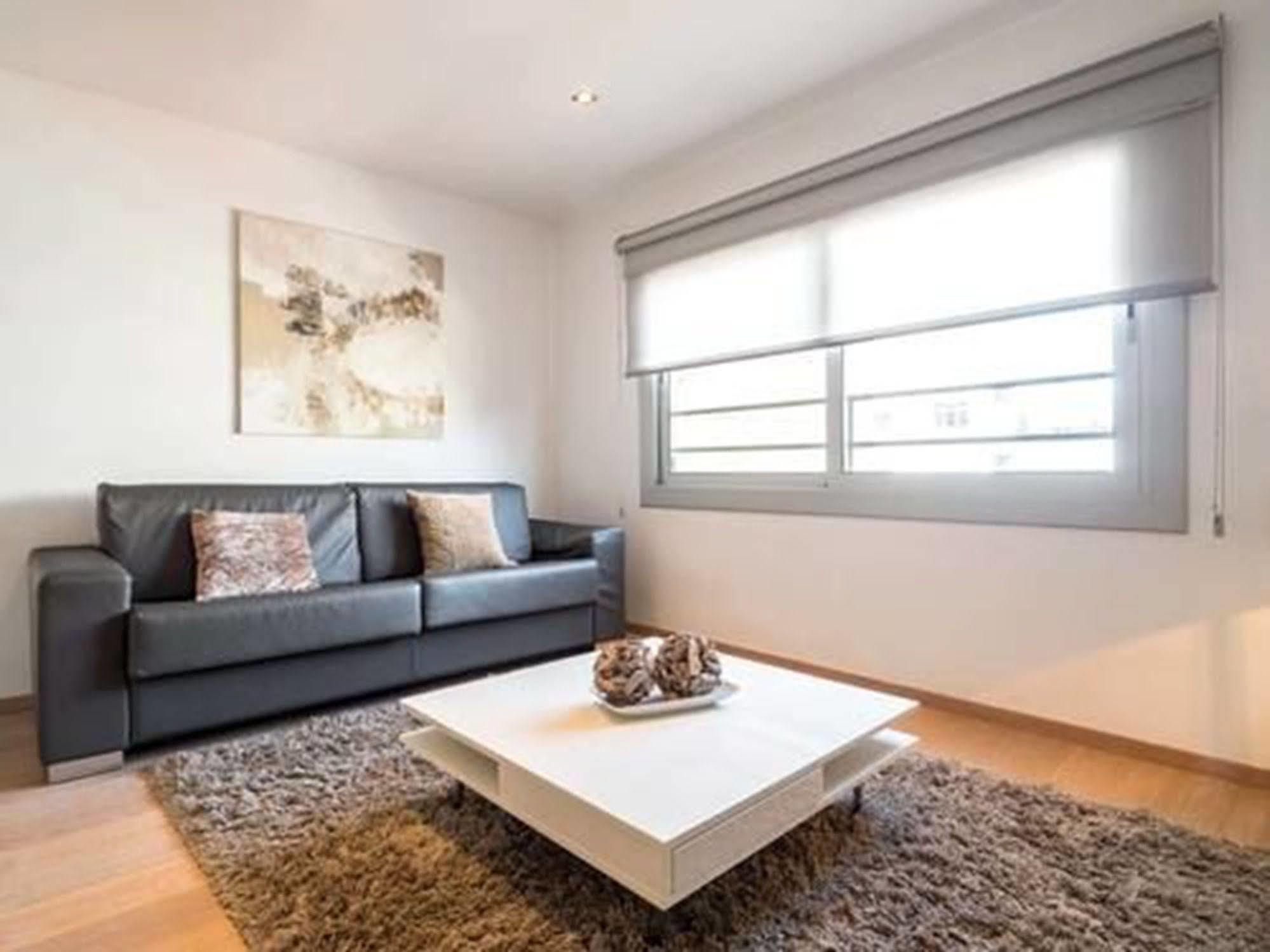 Rent Top Apartments Near Plaza De Catalunya 巴塞罗那 外观 照片