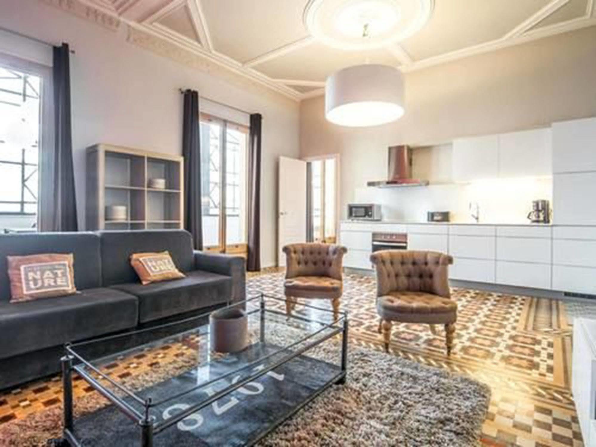 Rent Top Apartments Near Plaza De Catalunya 巴塞罗那 外观 照片