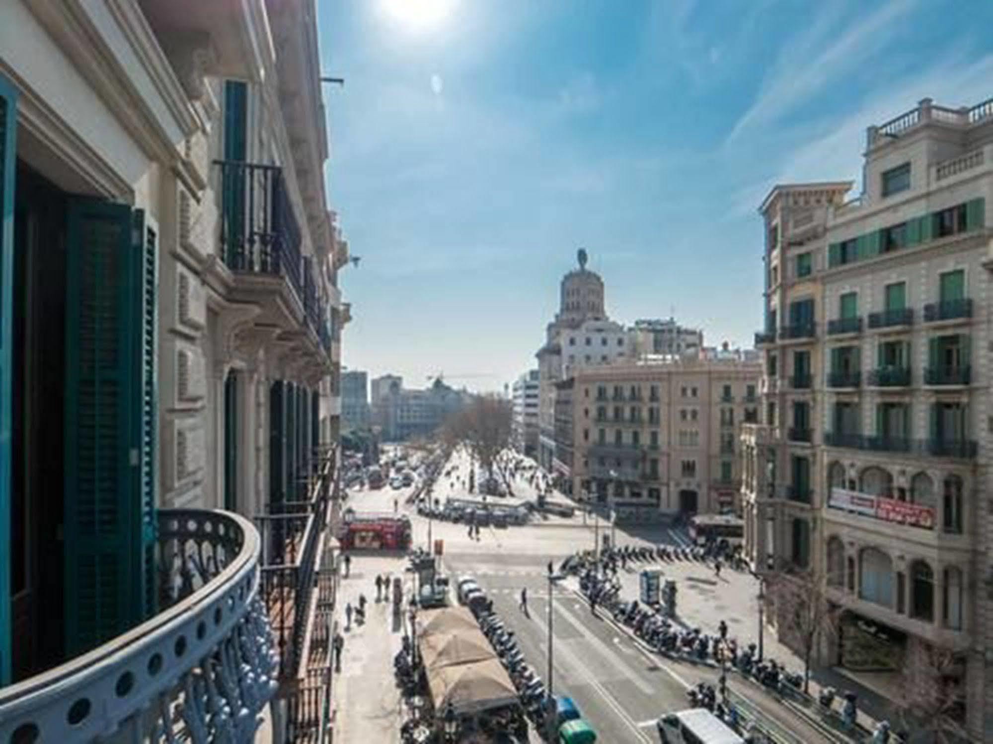 Rent Top Apartments Near Plaza De Catalunya 巴塞罗那 外观 照片